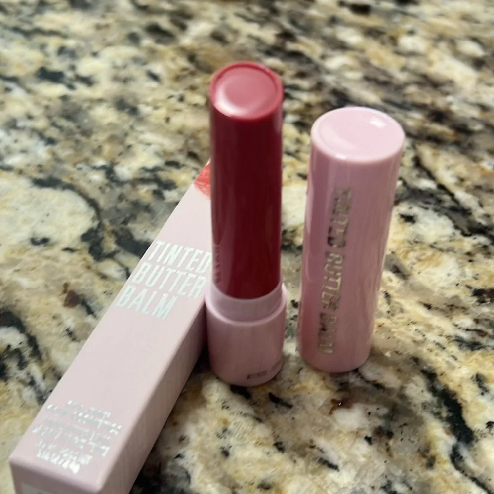 🌙💋Kylie Tinted Butter Balm